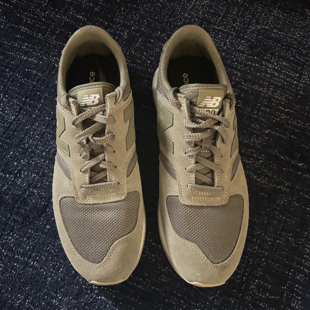 New Balance 420v2 Olive Sneakers Men Size 10.5